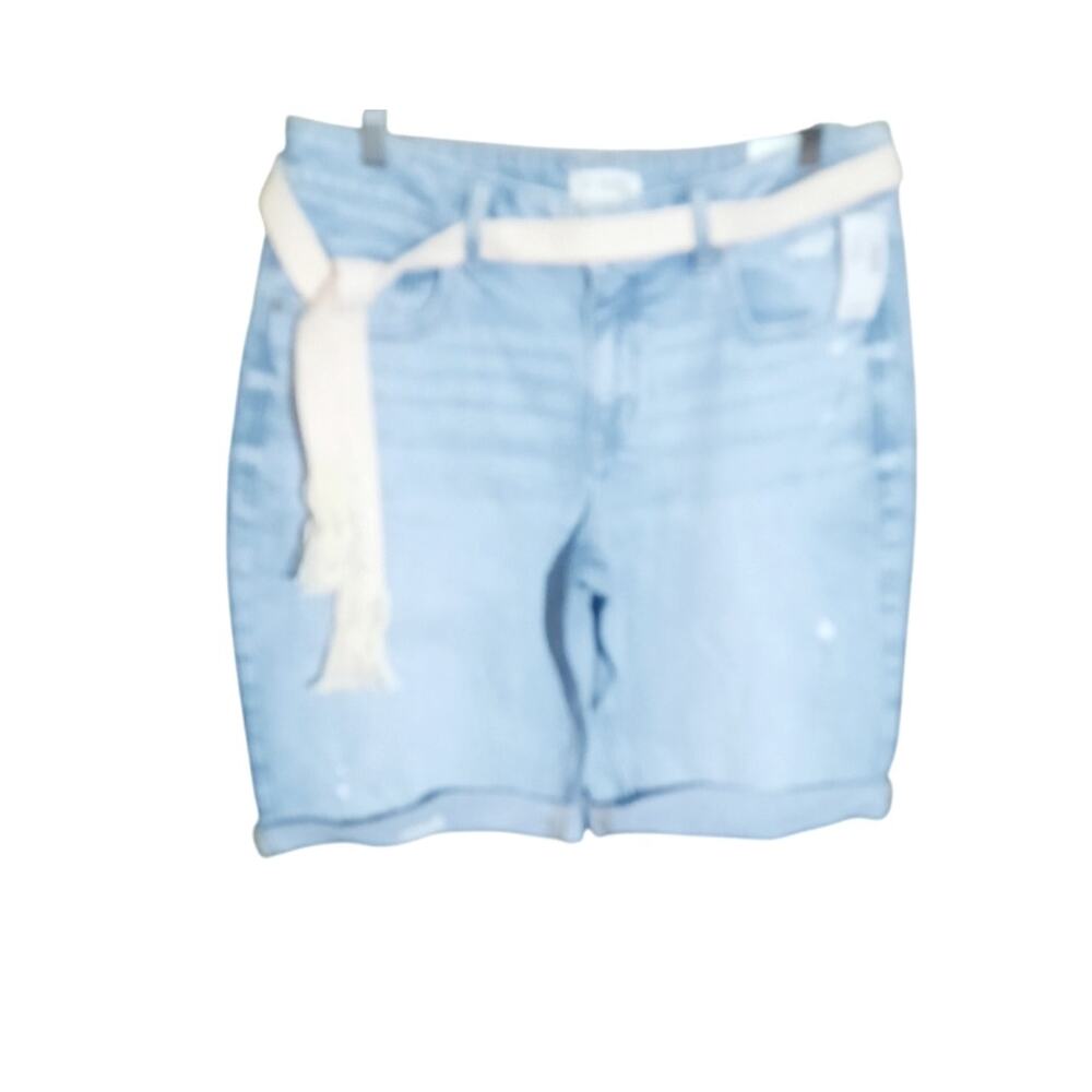 M Jeans by Maurices Womens Original Fit Jean Shorts Size 12 NWT